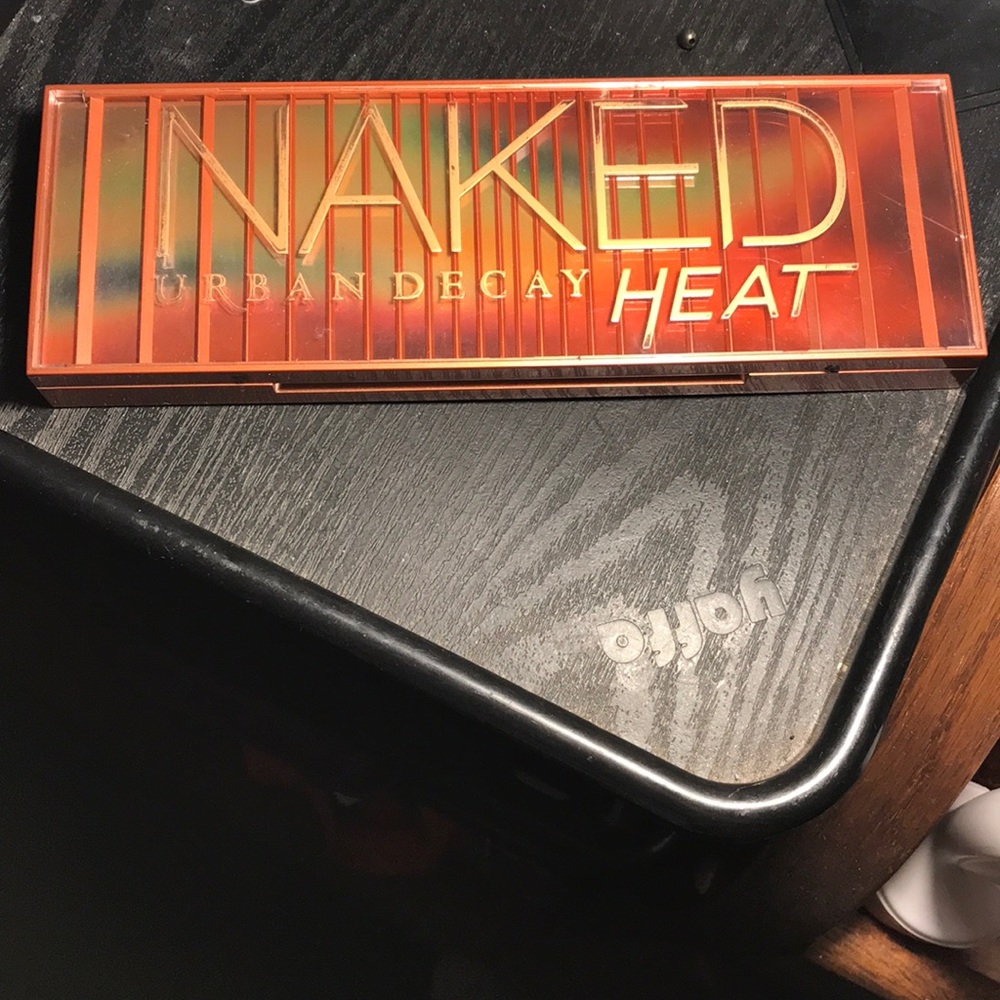 Urban Decay Naked Heat pallet
